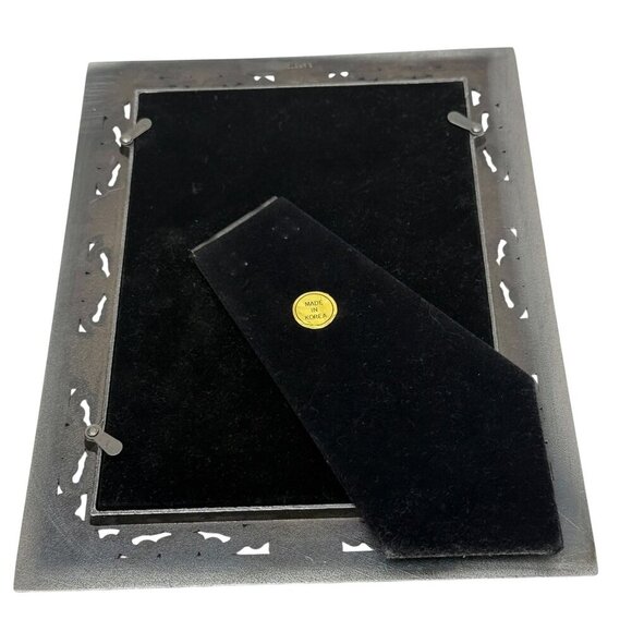 Vintage Photo Frame Antiqued Silvertone Openwork Scroll 8.75" High Made in Korea - Picture 5 of 7